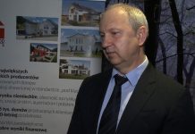 Właściciel największego producenta prefabrykowanych domów drewnianych chce sprzedać duży pakiet akcji. Wartość oferty może wynieść 360 mln zł