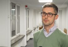 Polscy naukowcy chcą odkryć zasady funkcjonowania Wszechświata. W pracy wspierają ich algorytmy sztucznej inteligencji i uczenie maszynowe