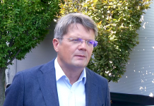 W ciągu kilku tygodni ruszy program dotacji na budowę ładowarek do aut elektrycznych. Preferowane będą stacje zlokalizowane poza dużymi miastami i w domach